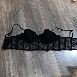 Black cropped corset